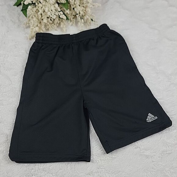 ‎ADIDAS Boys Shorts [SIZE 7] - Picture 1 of 4